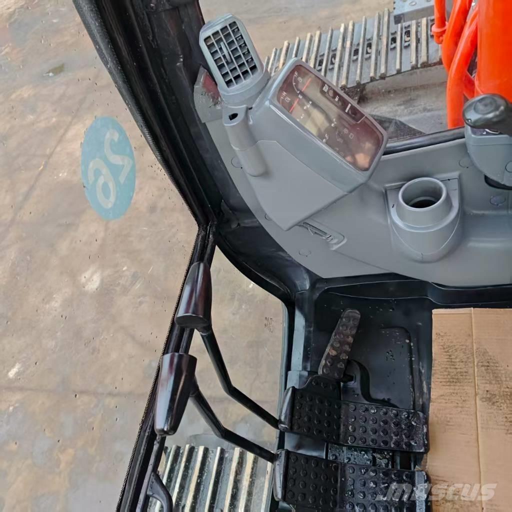 Hitachi ZX 350 대형 굴삭기 29톤 이상