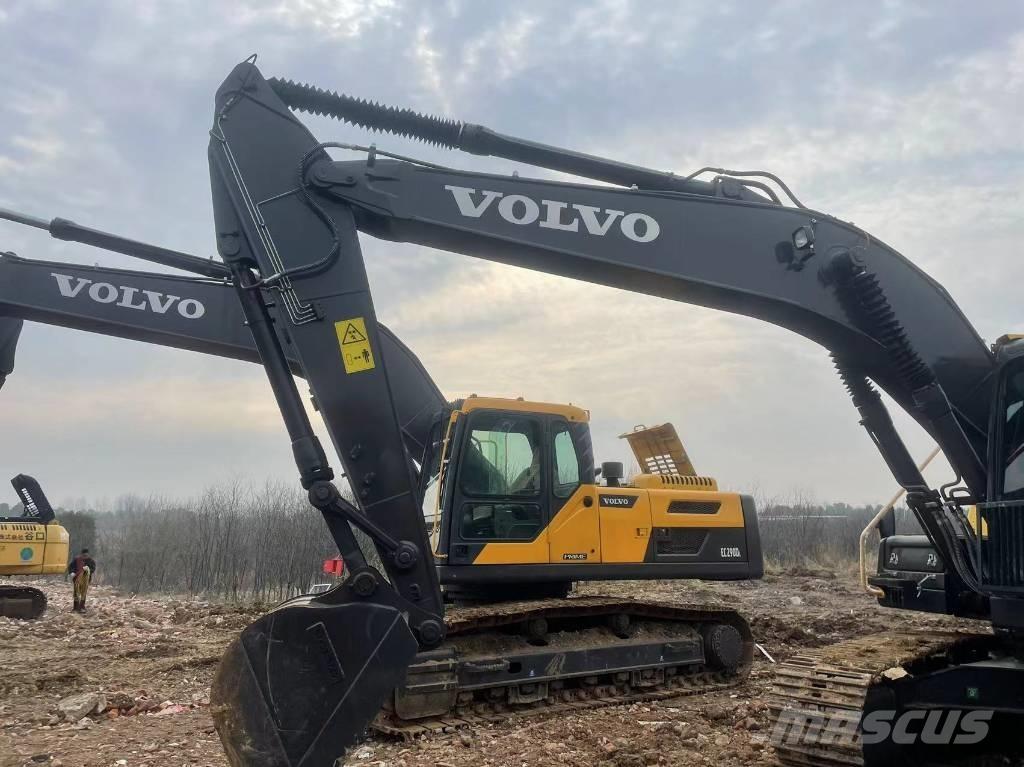 Volvo EC 210 D 대형 굴삭기 29톤 이상