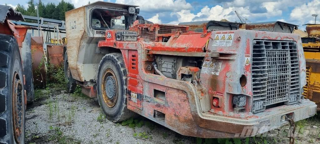 Sandvik LH 307 지하 광산용 로더