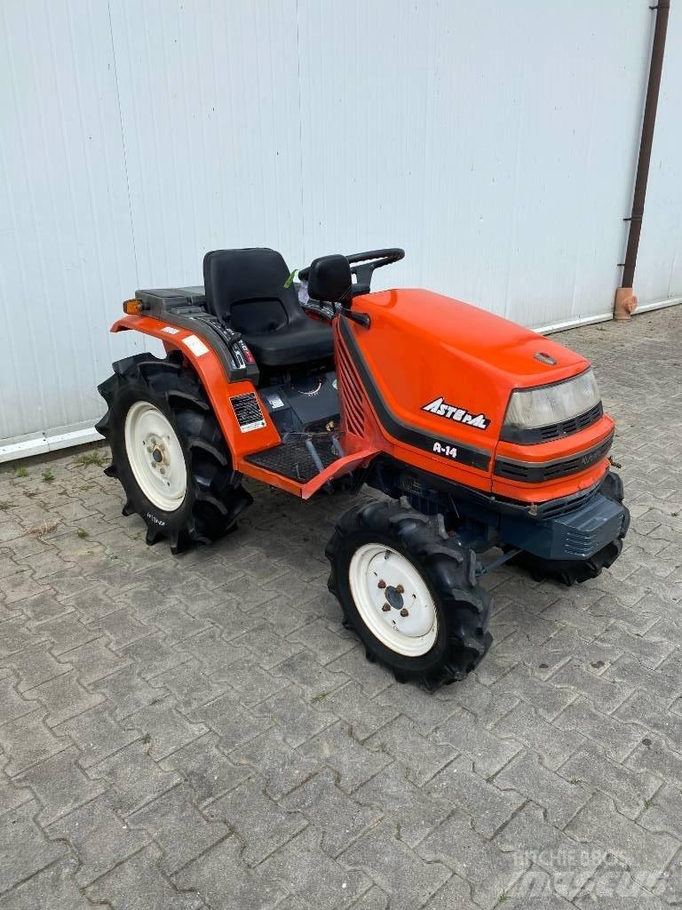 Kubota A14 소형 트랙터