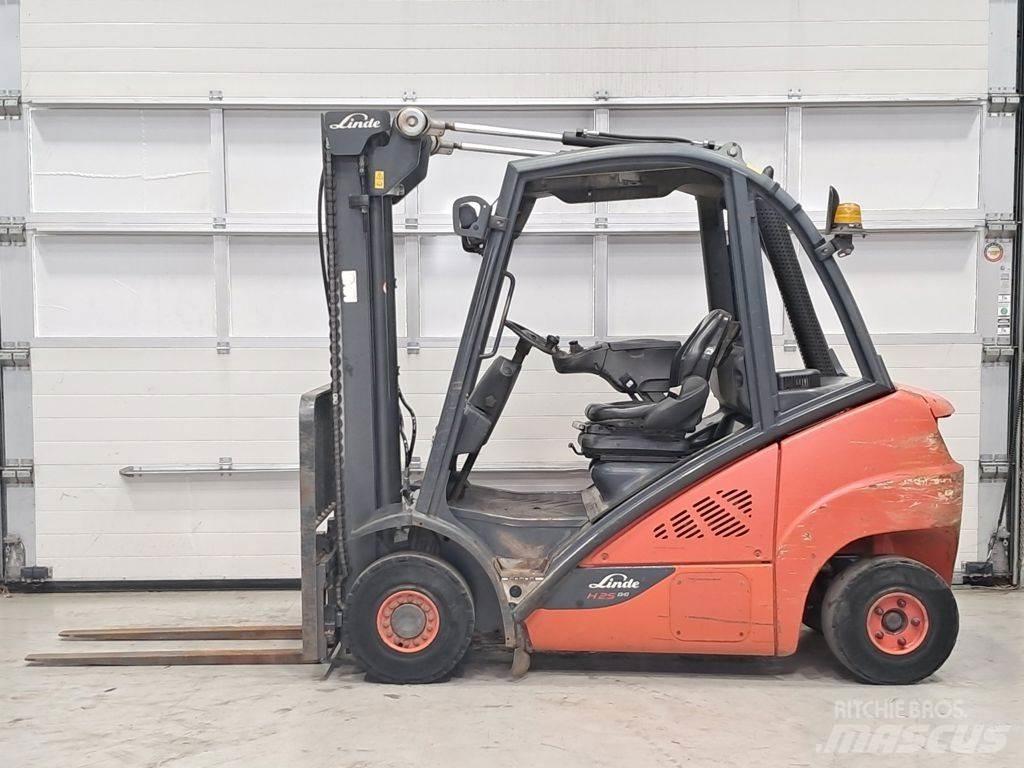 Linde H25D-02 디젤 지게차