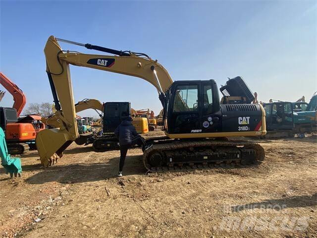 CAT 318D2 대형 굴삭기 29톤 이상
