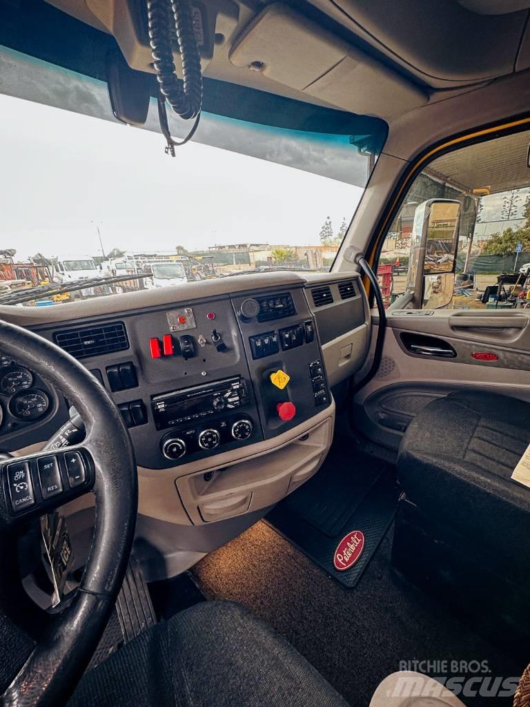 Peterbilt 579 덤프 트럭