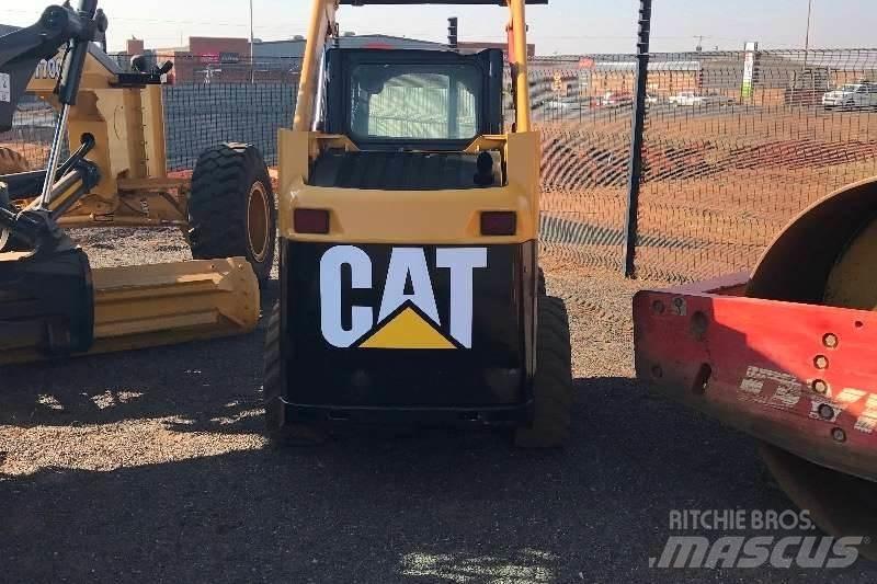 CAT 226B 기타 트럭