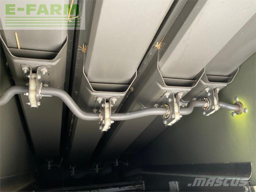 CLAAS AVERO 240 콤바인 수확기