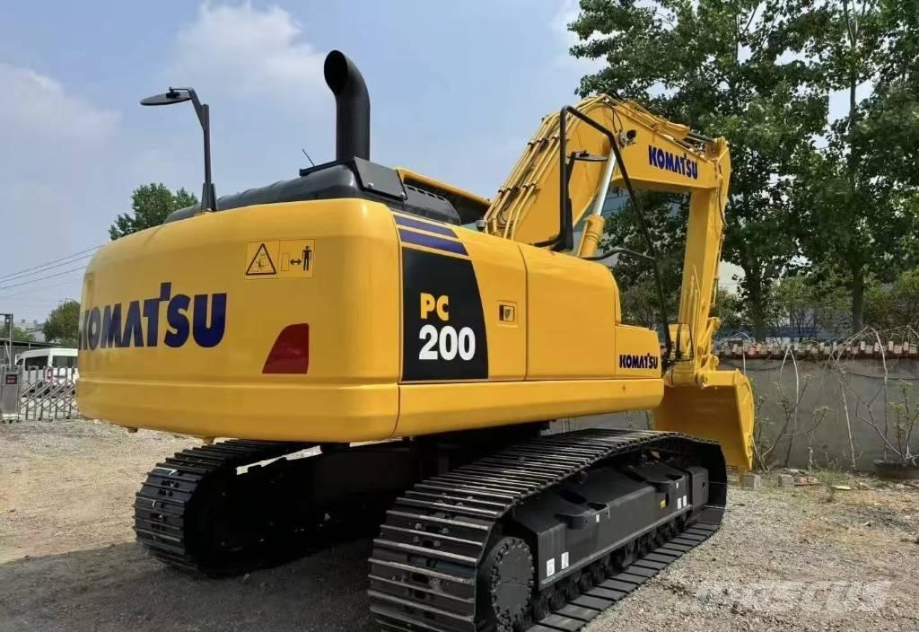 Komatsu PC 200-8 대형 굴삭기 29톤 이상