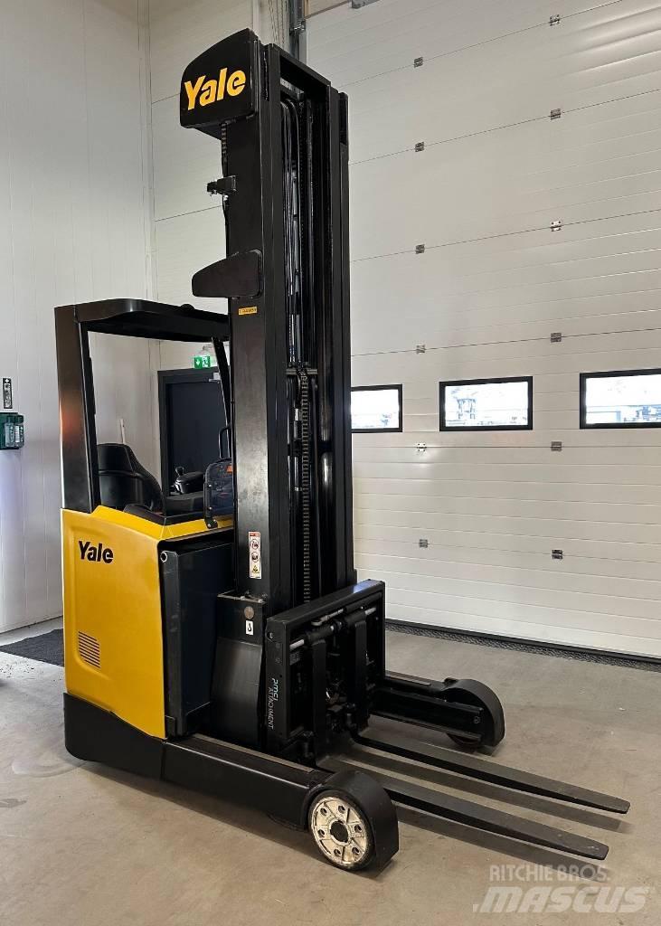 Yale MR 16 리치 트럭