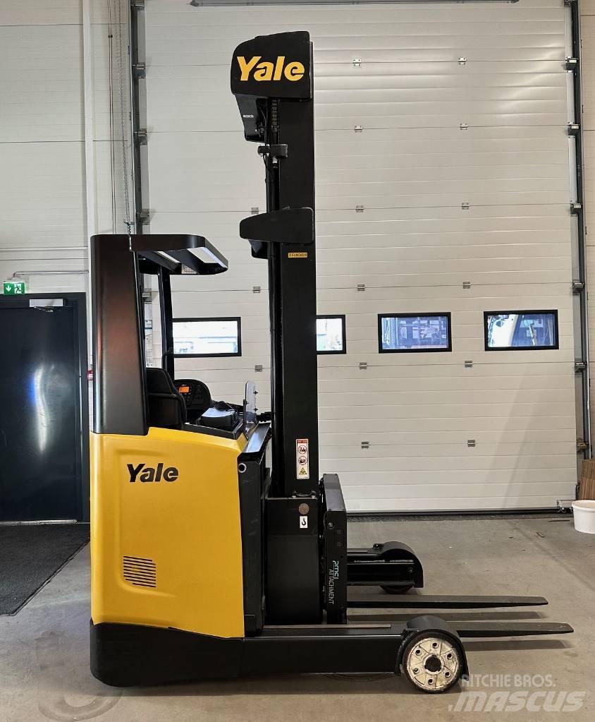Yale MR 16 리치 트럭