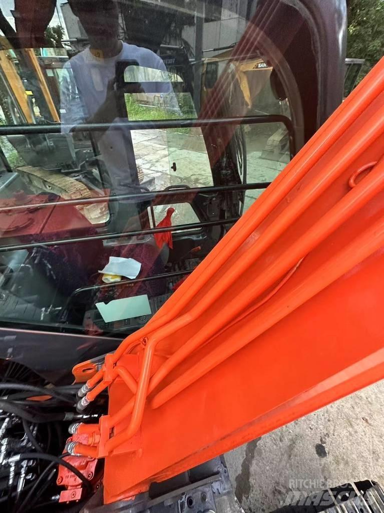Hitachi ZX 70 대형 굴삭기 29톤 이상