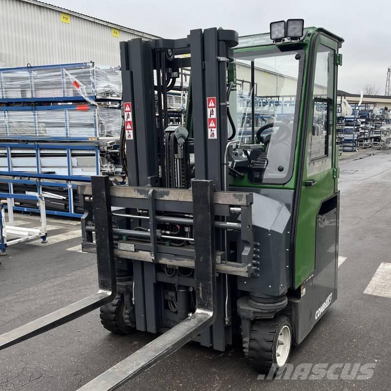 Combilift CBE 2500 4방향 리치트럭