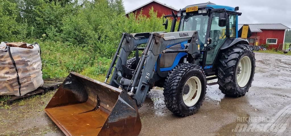 Valtra A85 트랙터