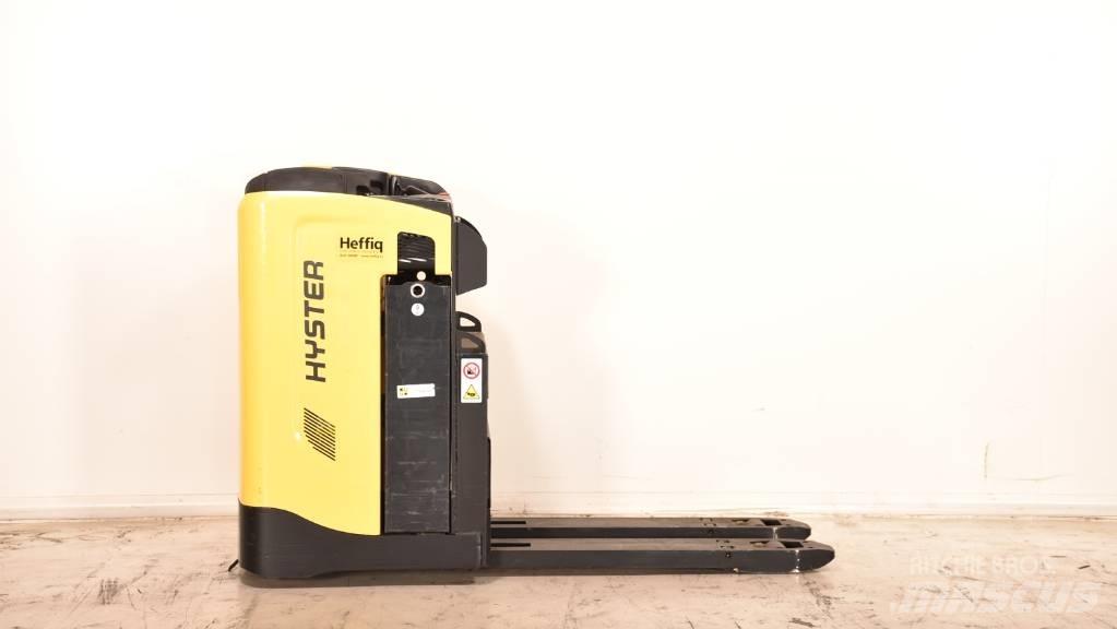 Hyster RP2.0N 로우 리프터(승강대 포함)