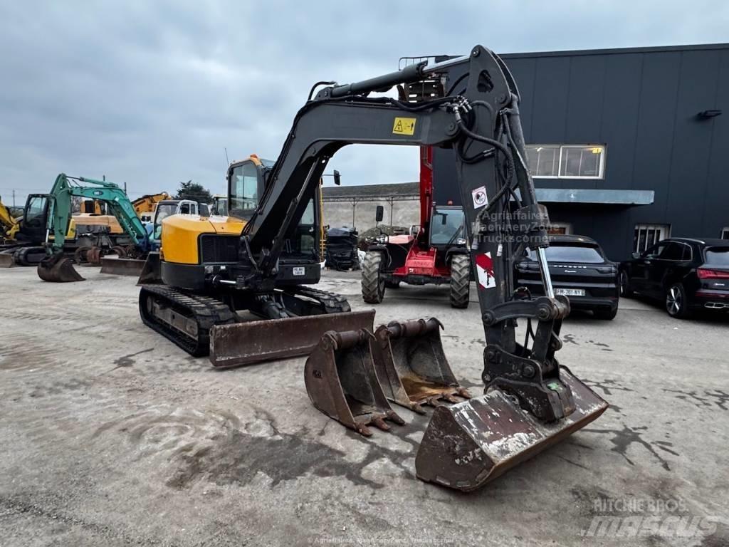 Volvo ECR 88 중형굴삭기 7톤-28톤