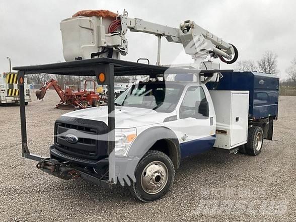 Altec AT37G 트럭 탑재 고소작업대