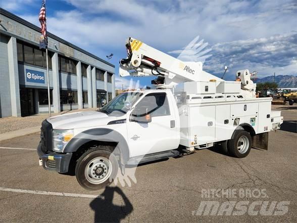 Altec AT40M 트럭 탑재 고소작업대