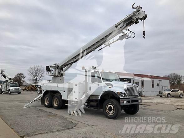 Altec D3060BTR 트럭 탑재 고소작업대