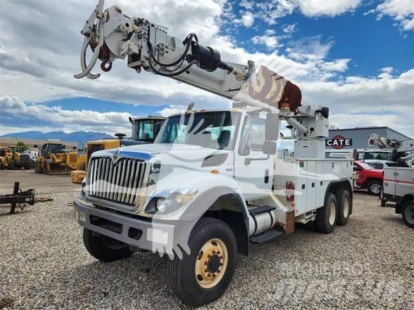 Altec D3060BTR 트럭 탑재 고소작업대