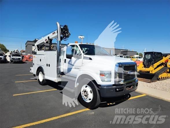 Ford F750 SD 건설 장비 - 기타