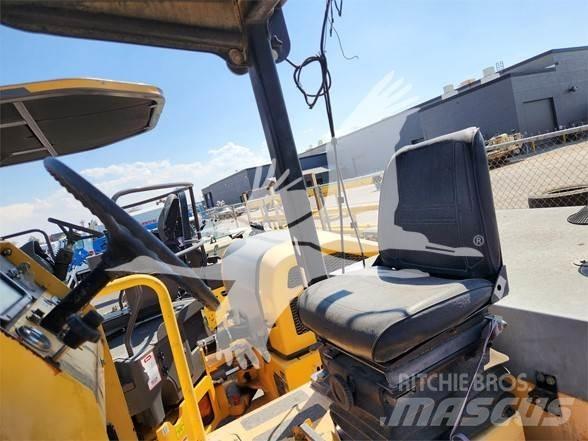 Ingram RP915 공기 타이어 롤러