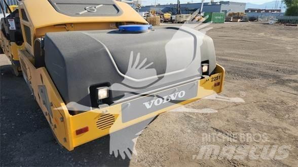 Volvo DD110B 싱글 드럼 롤러