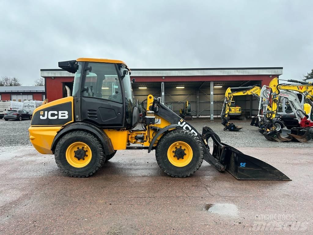JCB 409  휠로우더