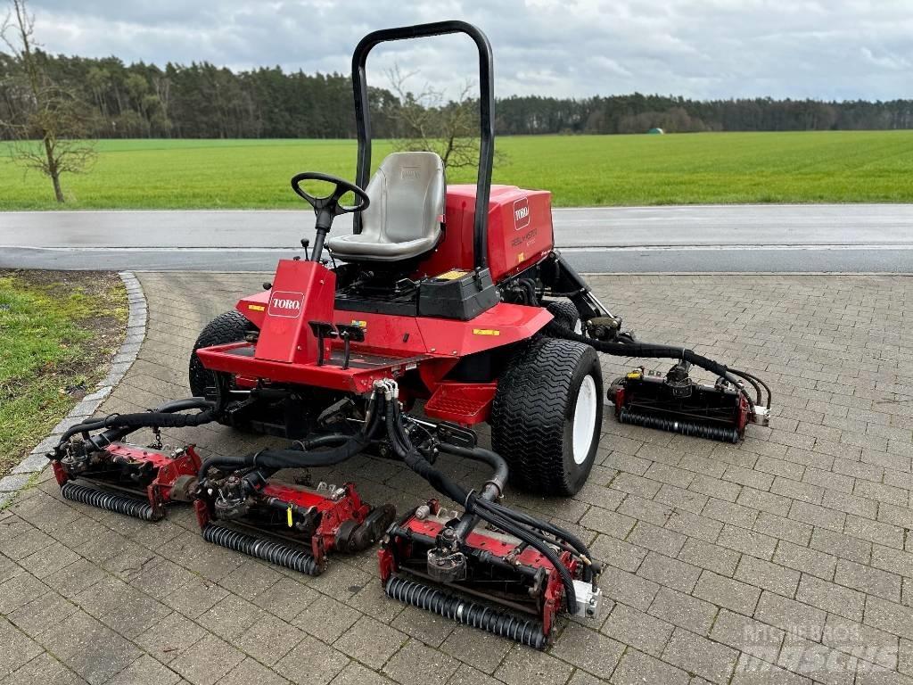 Toro Reelmaster6700D 페어웨이 잔디깎기