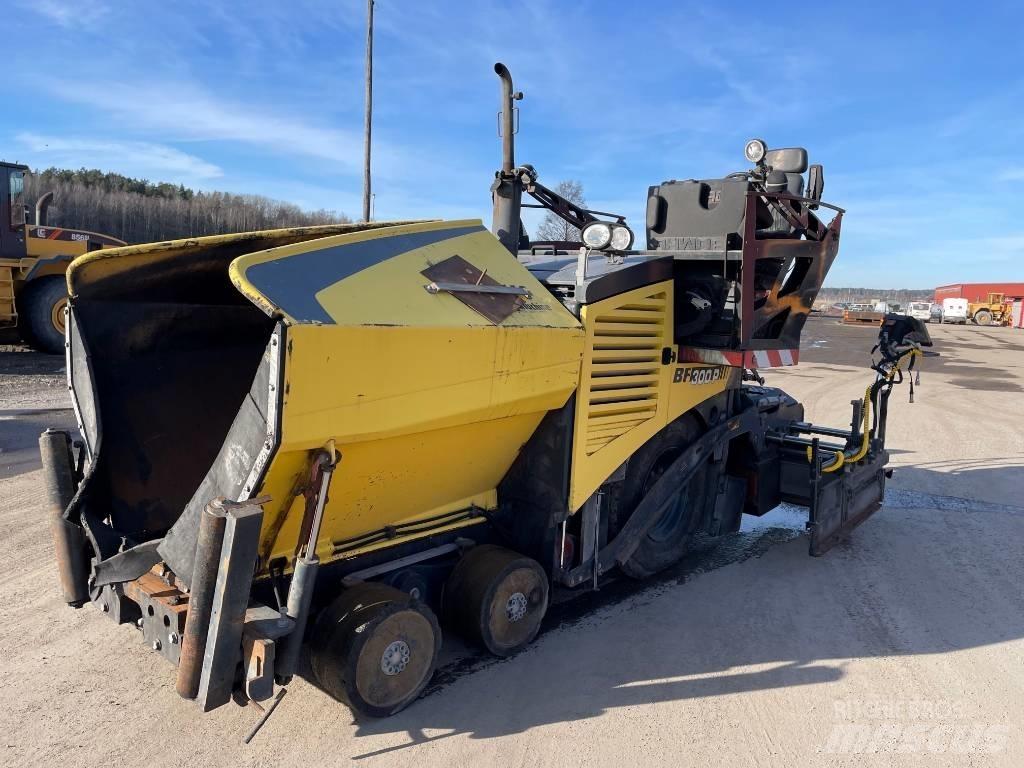 Bomag BF 300 P 아스팔트 포장장비