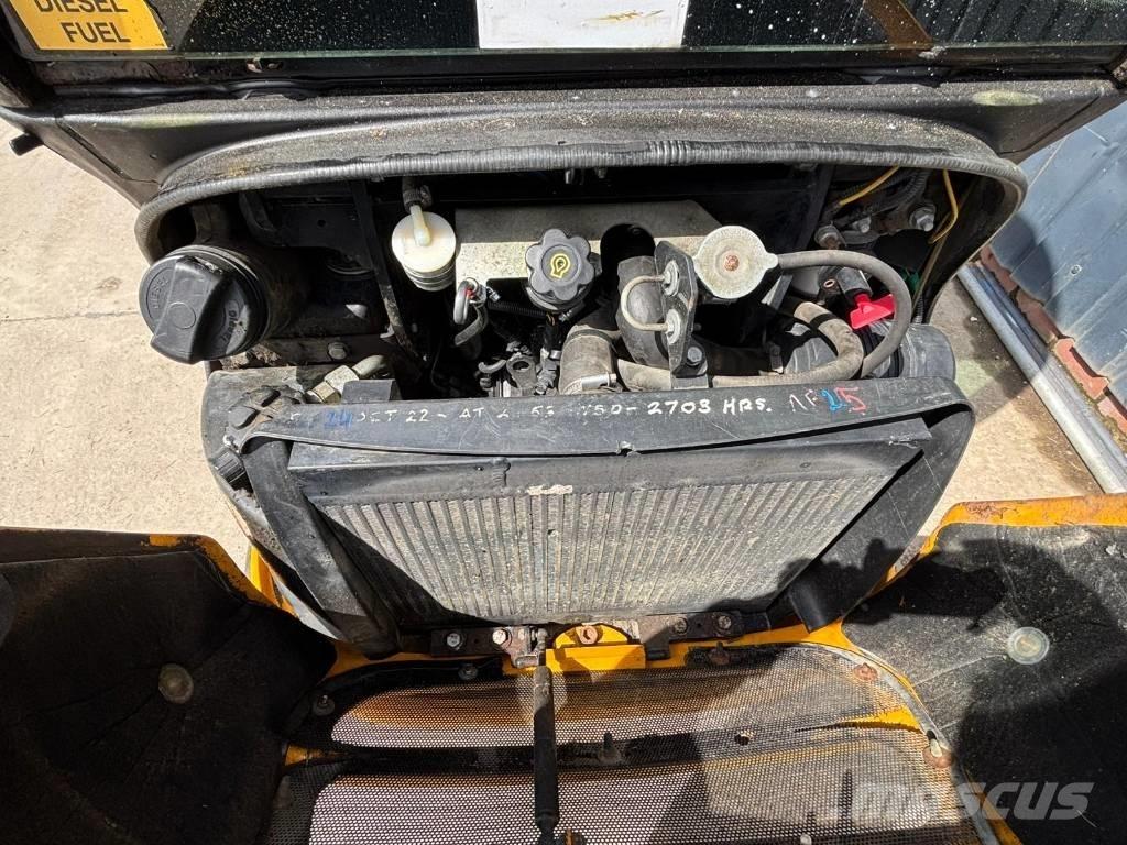 JCB 8018 CTS 소형 굴삭기 7톤 미만