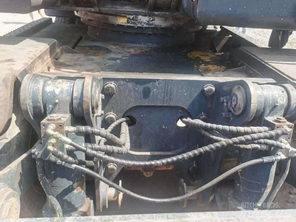 Hyundai R210w-9 중형굴삭기 7톤-28톤