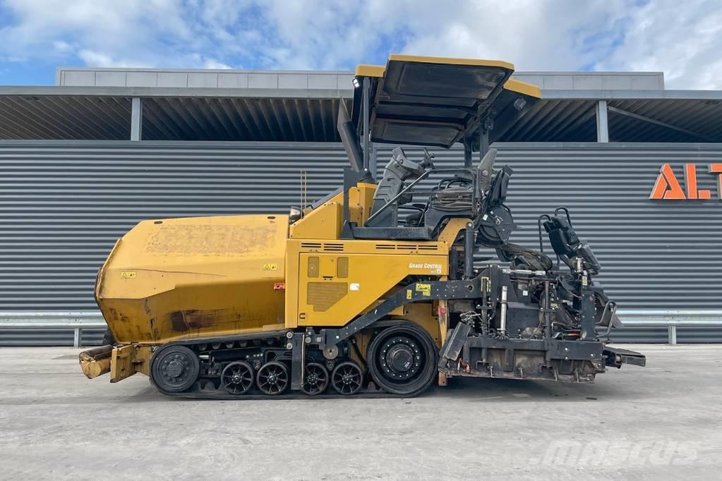 CAT AP555F 아스팔트 포장장비