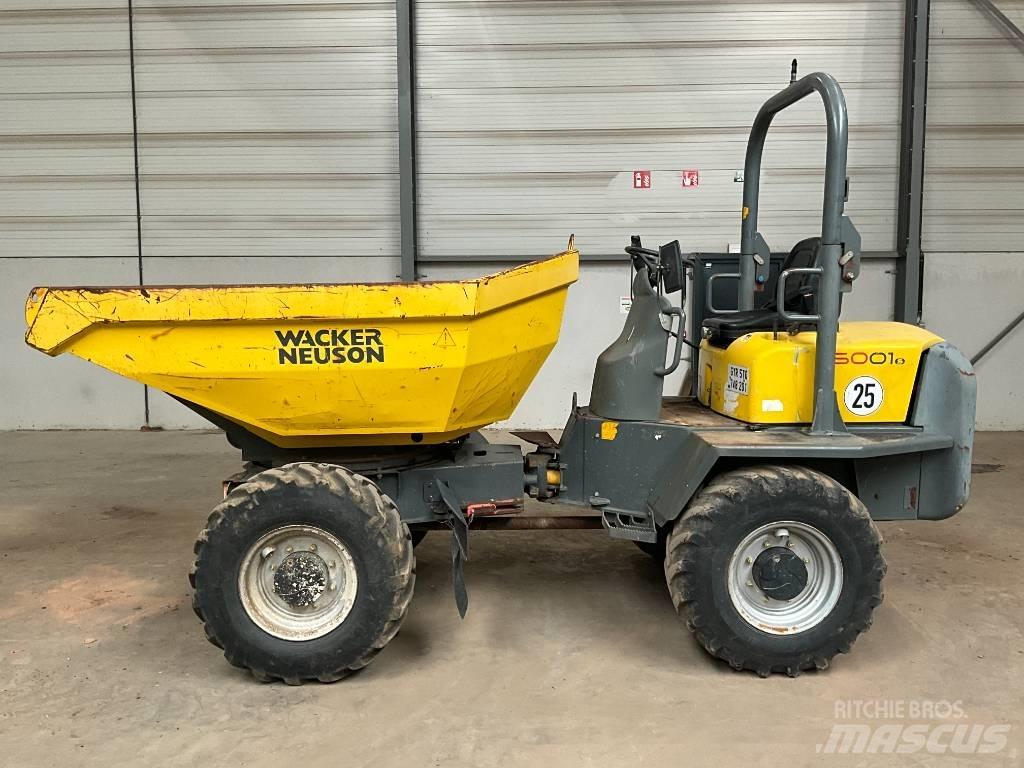 Neuson 5001 건설현장 덤프트럭