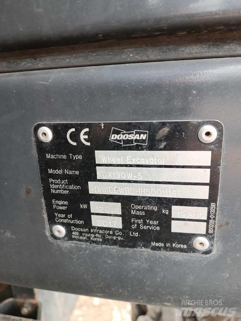 Doosan DX 190 W-5  휠 굴삭기