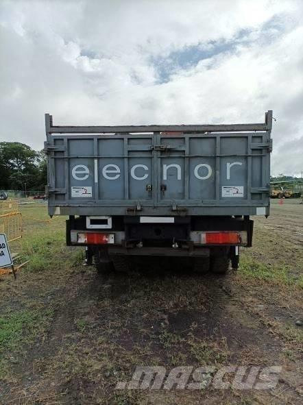 Iveco Trakker 410 크레인 트럭