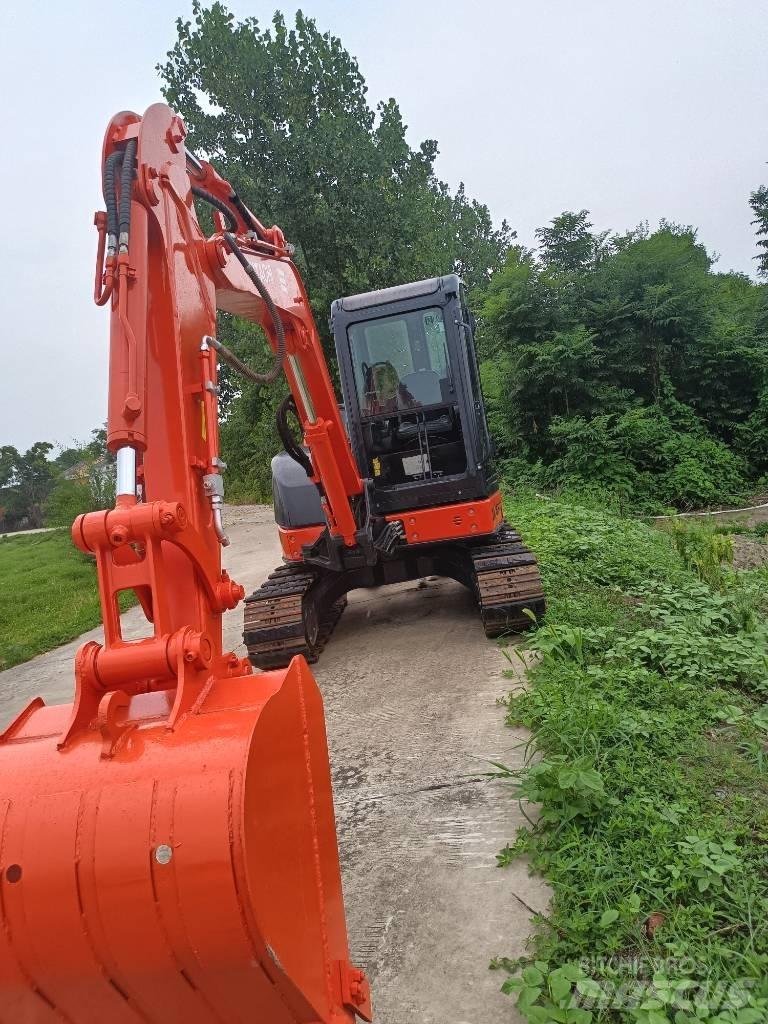Hitachi ZX50U 소형 굴삭기 7톤 미만