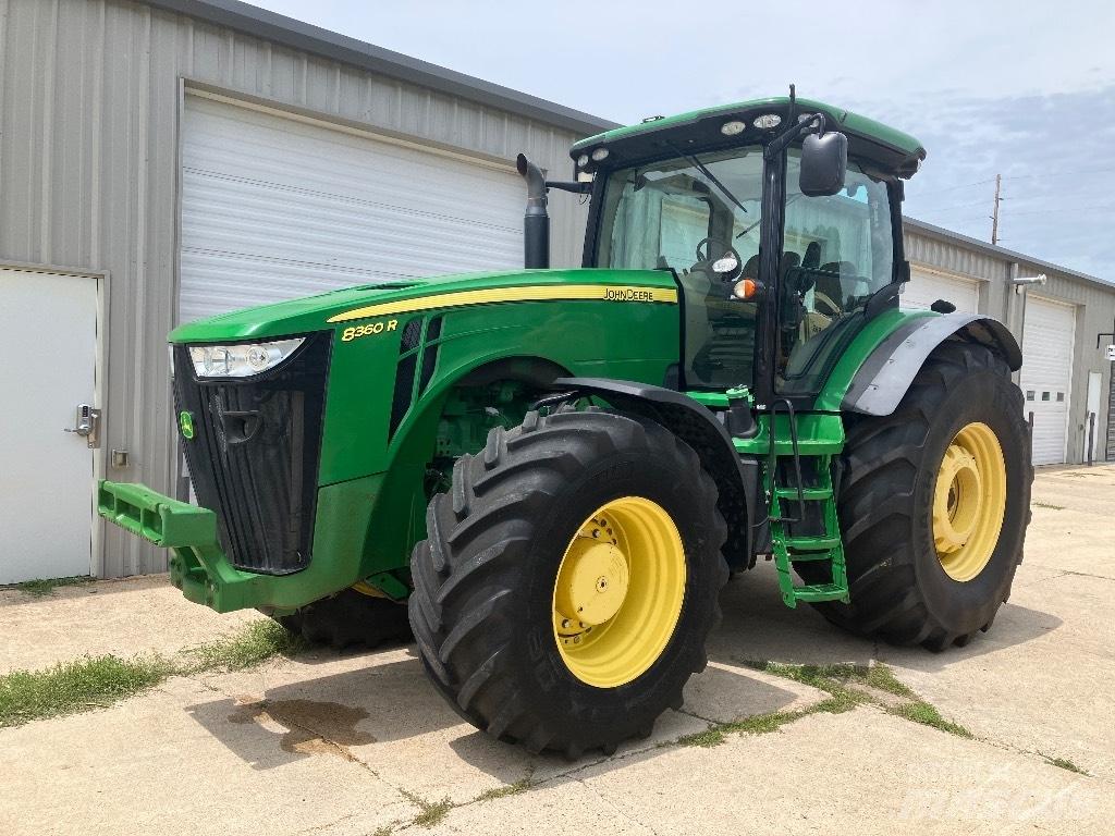 John Deere 8360 R 트랙터