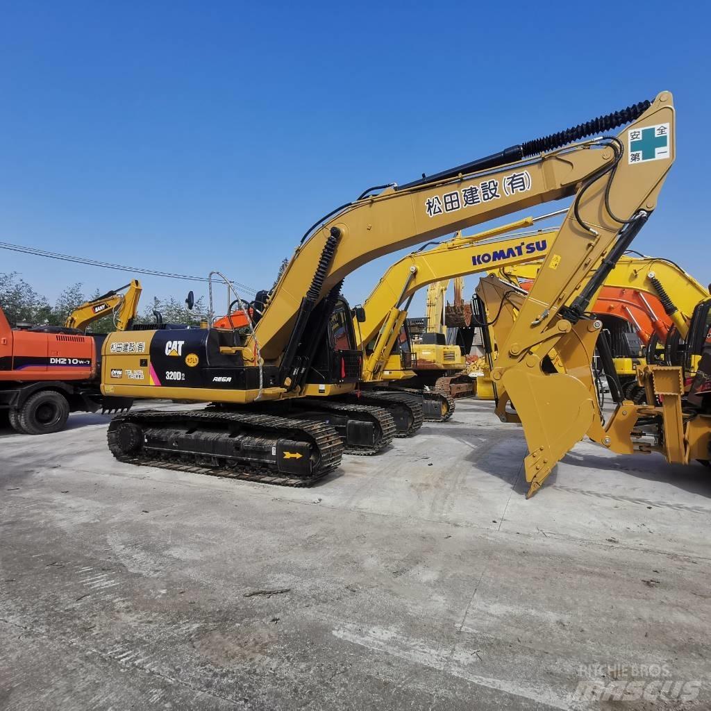 CAT 320 D 대형 굴삭기 29톤 이상