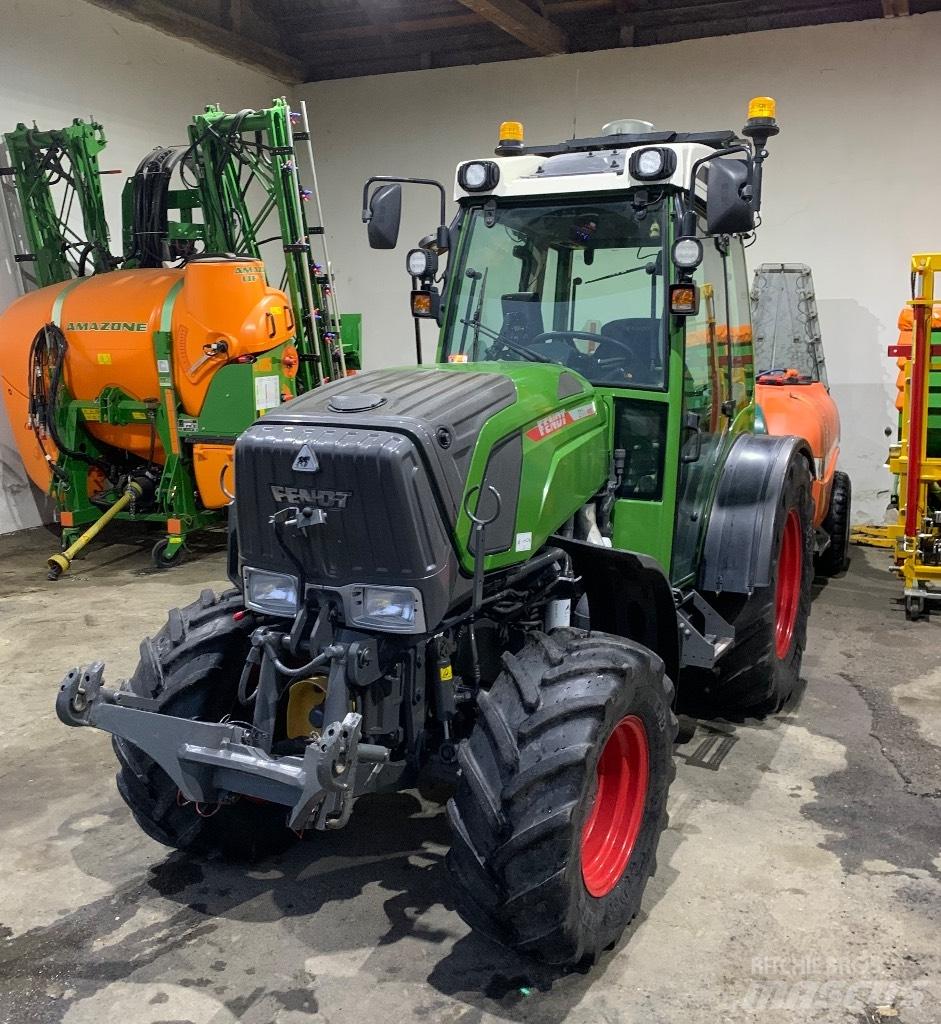 Fendt 211 트랙터