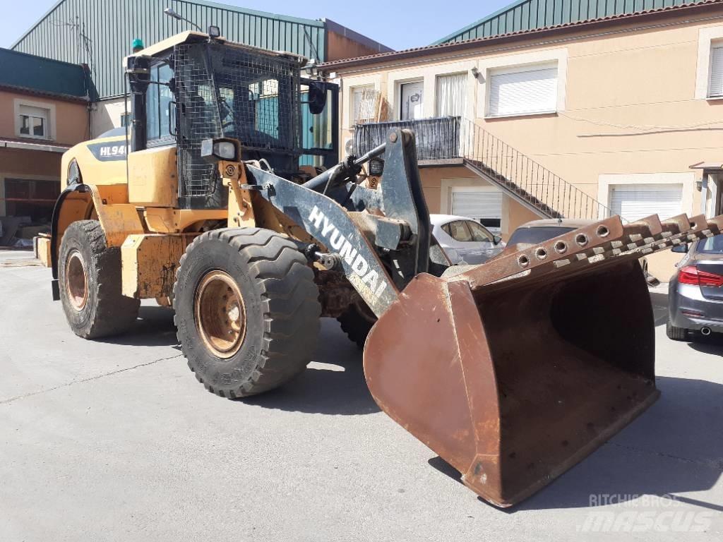 Hyundai HL 940A  휠로우더