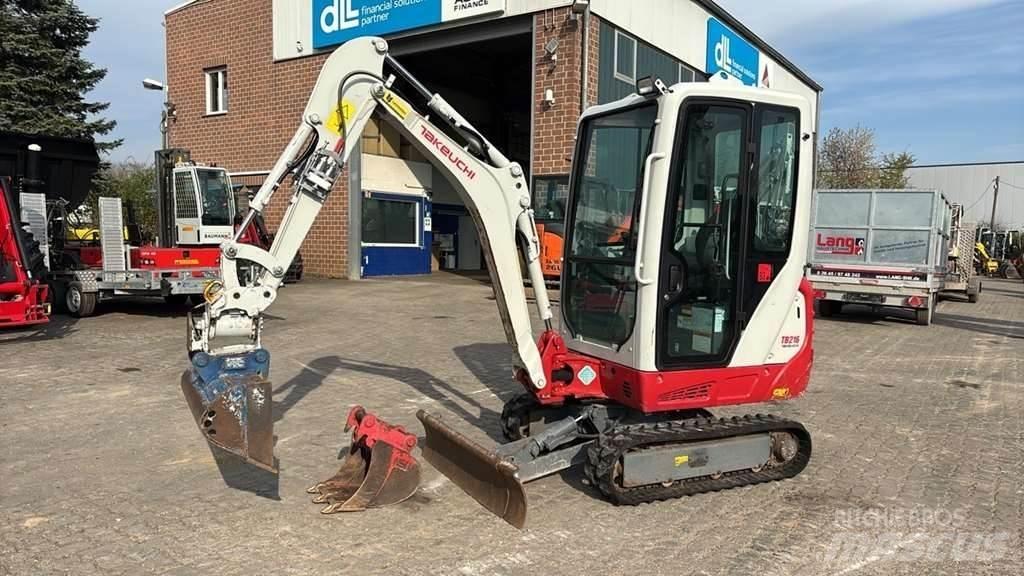 Takeuchi TB216 소형 굴삭기 7톤 미만