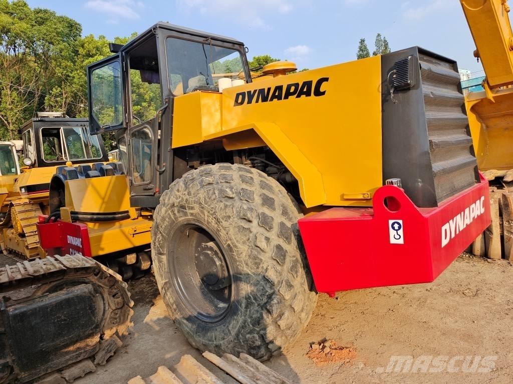 Dynapac CA 301 D 싱글 드럼 롤러