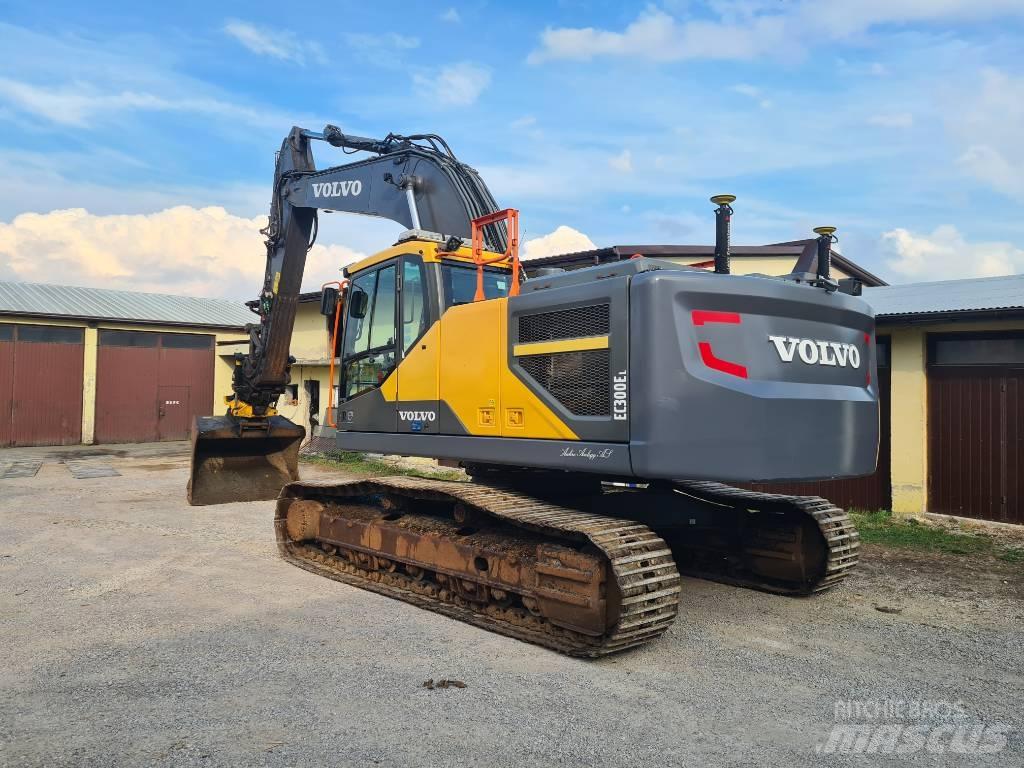 CAT 320 FL 대형 굴삭기 29톤 이상