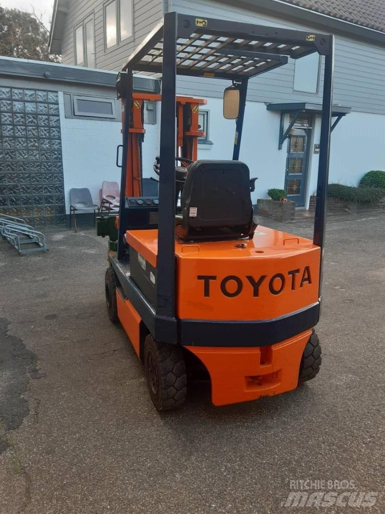 Toyota 4FB20 전동 지게차