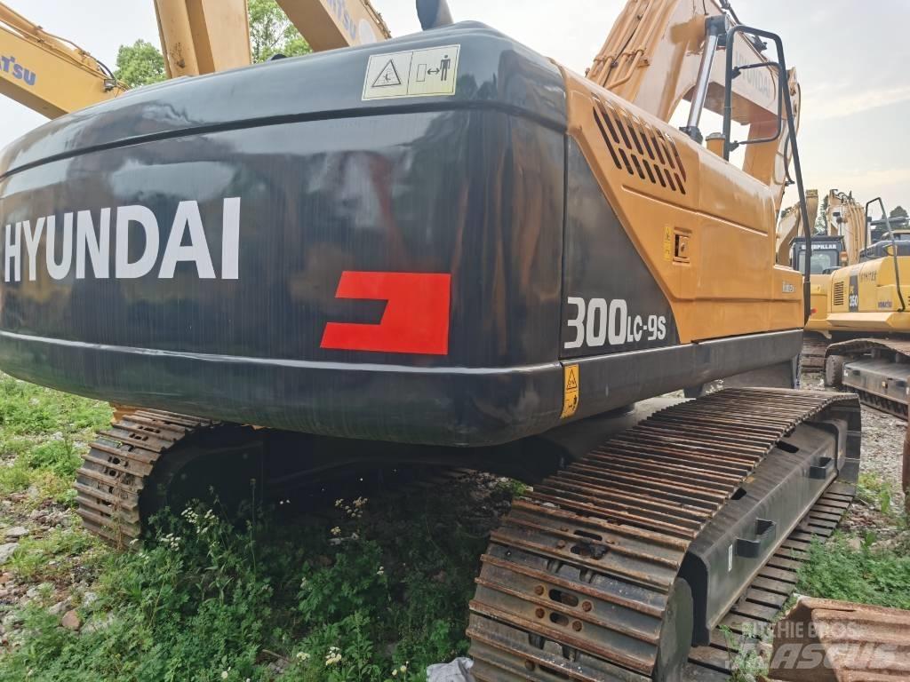 Hyundai R300LC-9S 대형 굴삭기 29톤 이상