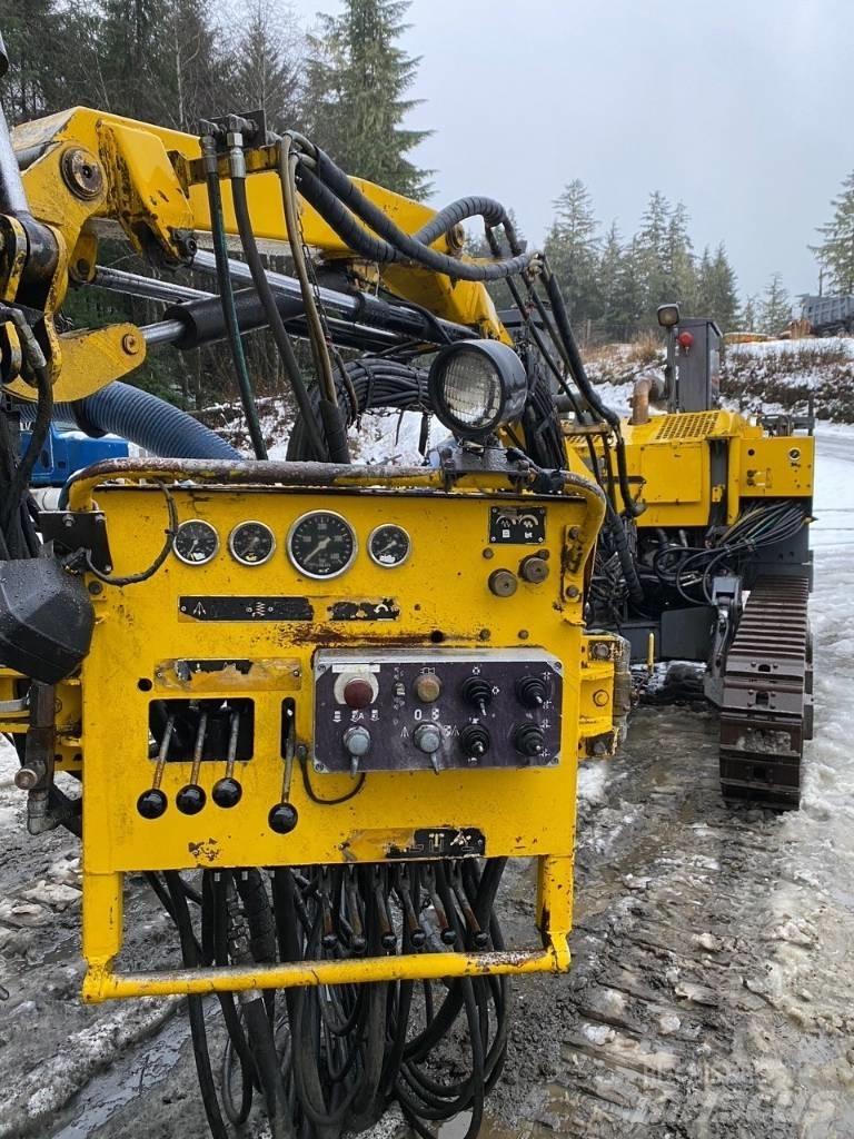 Atlas Copco ROC D3 도로 굴착기