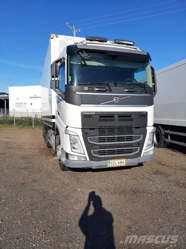Volvo FH 13 우드칩 트럭