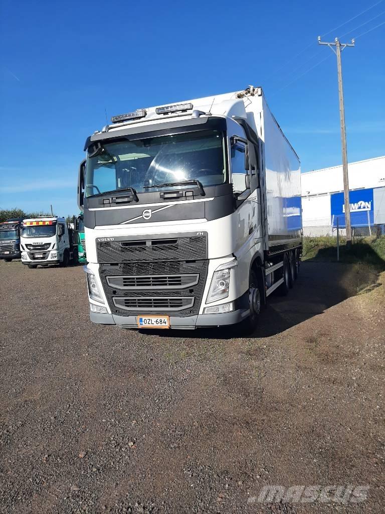 Volvo FH 13 우드칩 트럭