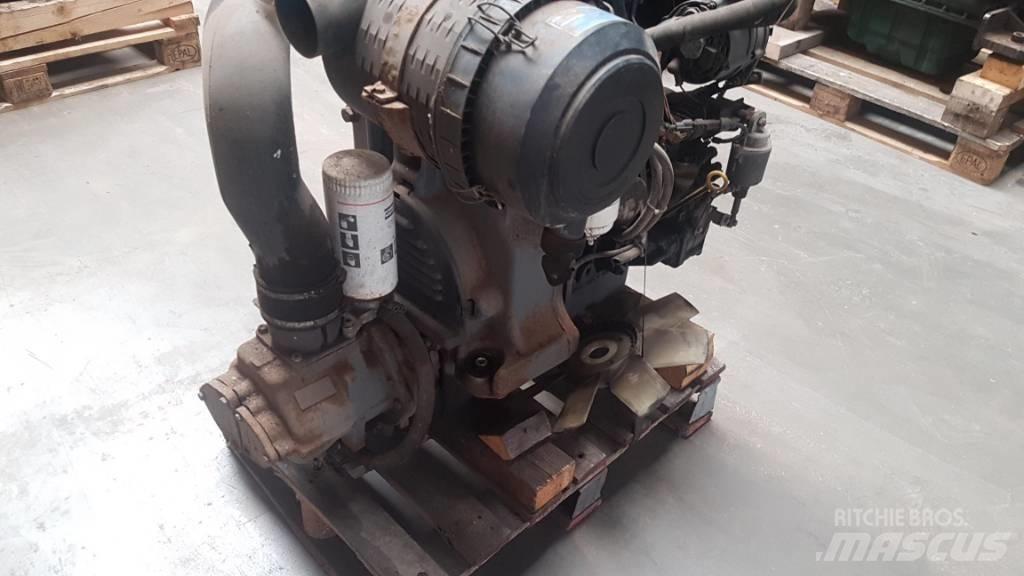 Deutz F2M2011 엔진