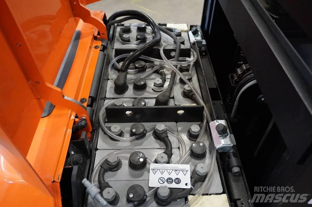 Toyota OSE100 미디엄 리프트 오더 피커