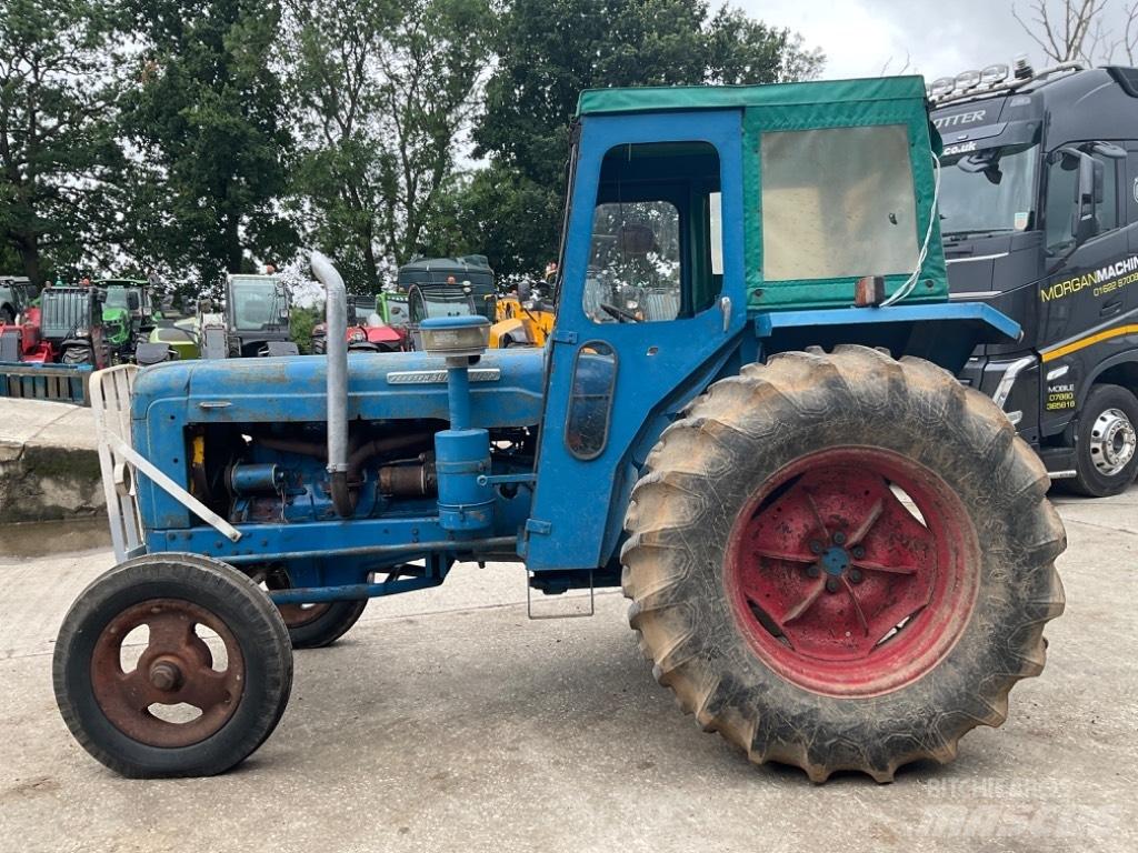 Fordson Super Major 트랙터