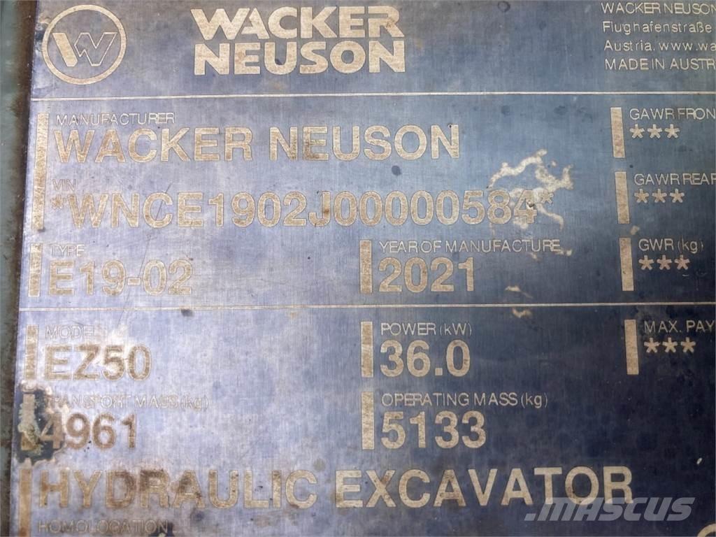 Neuson EZ50 소형 굴삭기 7톤 미만